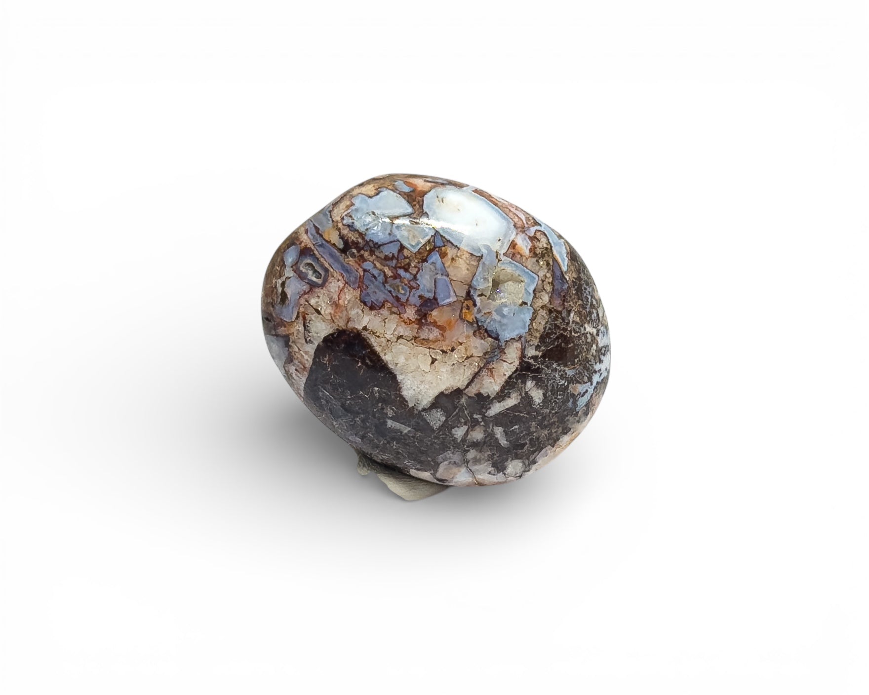 Madagaszkári Tűzopál mátrixban marokkövek